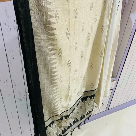 Beautiful dress for Khadi lover, size L,with enough margin inside on both sides - Picture 9 of 10
